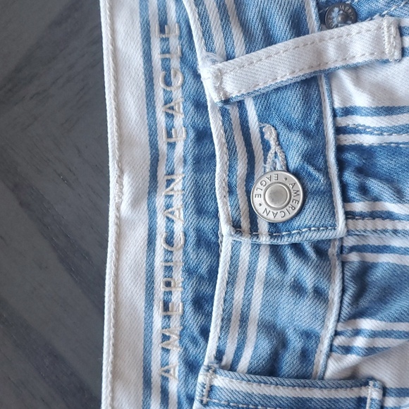 American Eagle Mom Jeans - Picture 6 of 14